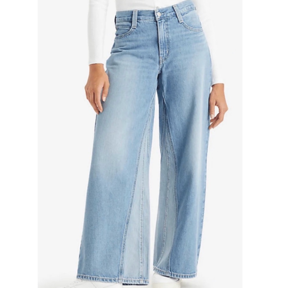 90’s Levi’s Wide-Leg Two-Tone Light & Medium Blue Jeans